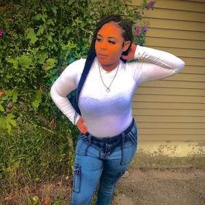 Meet your Posher, Yonnie